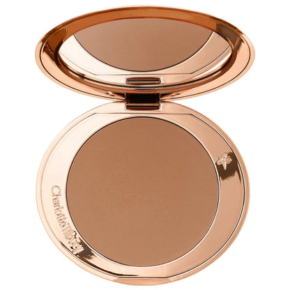 Airbrush Matte Bronzer - BELLA NOVA BEAUTY (PTY) LTDBronzing PowderCharlotte TilburyBELLA NOVA BEAUTY (PTY) LTD